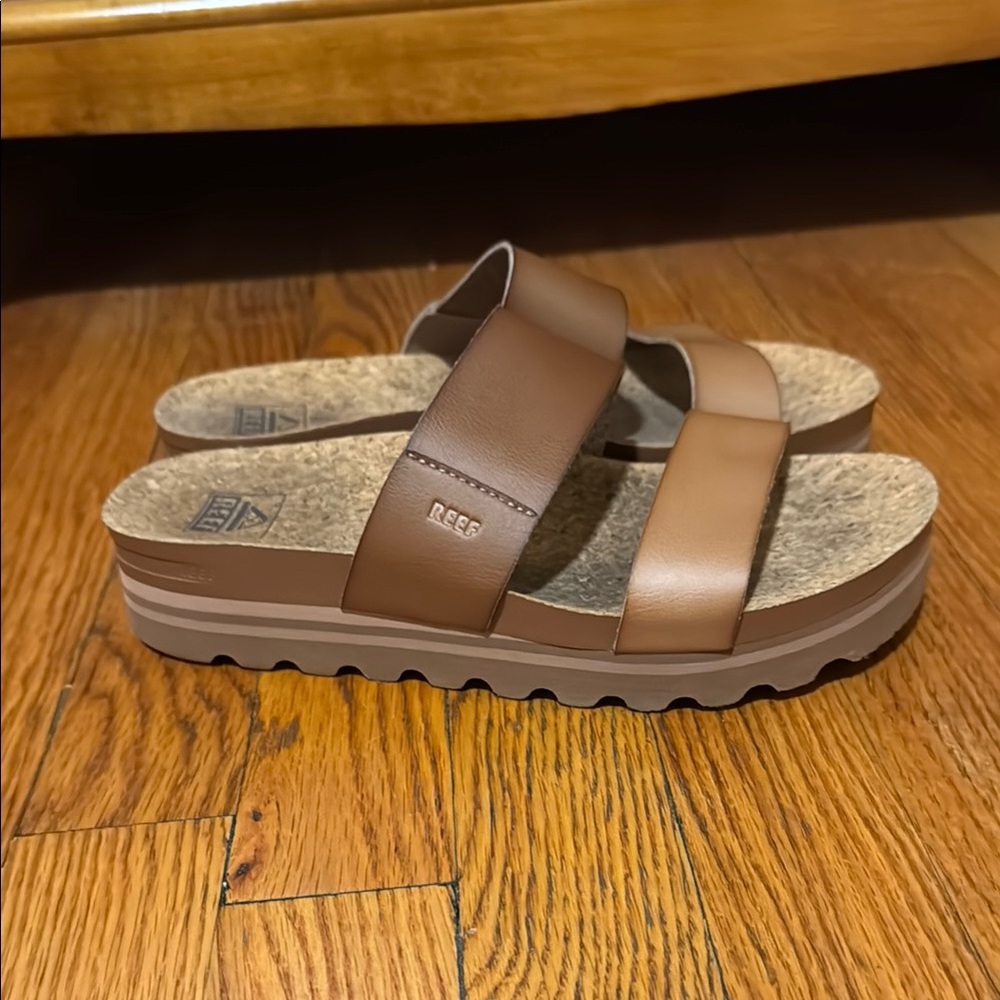 Reef Cushion Vista Hi Sandals